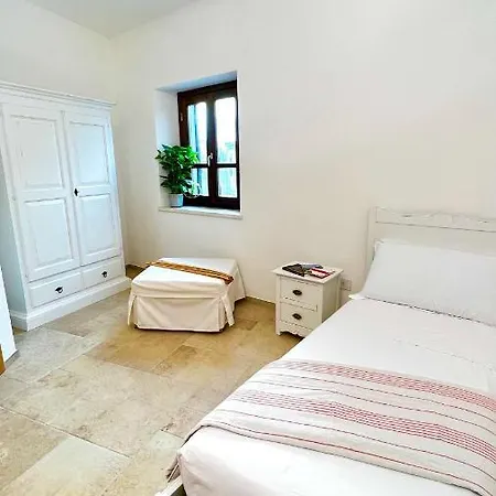 Casa Di Natalie Girasole