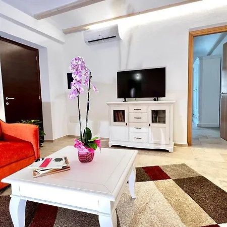 La Casa Di Natalie * Girasole